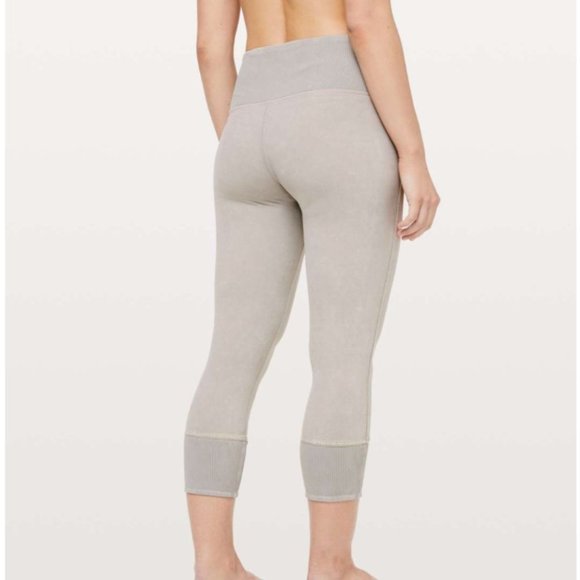 lululemon athletica Pants - Lululemon Athletica Wunder Under ribbed crop washed french clay size 10